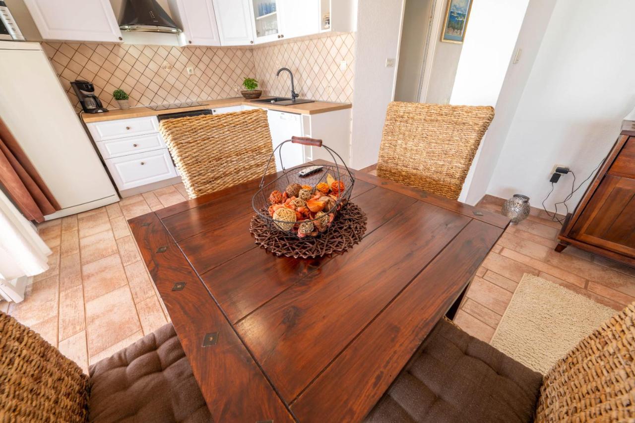 Apartment Busac Zaboric